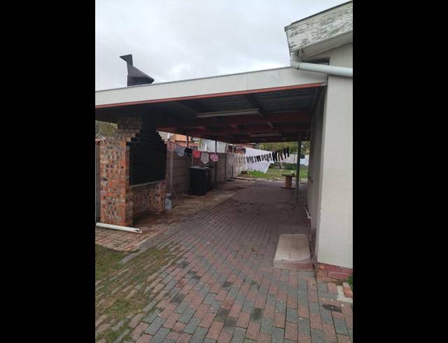 3 BEDROOM HOUSE FOR SALE IN SCOTTSVILLE